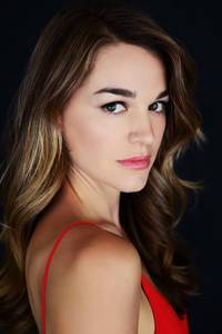 LAURA GORDON