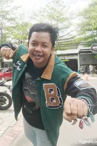 DUSTIN